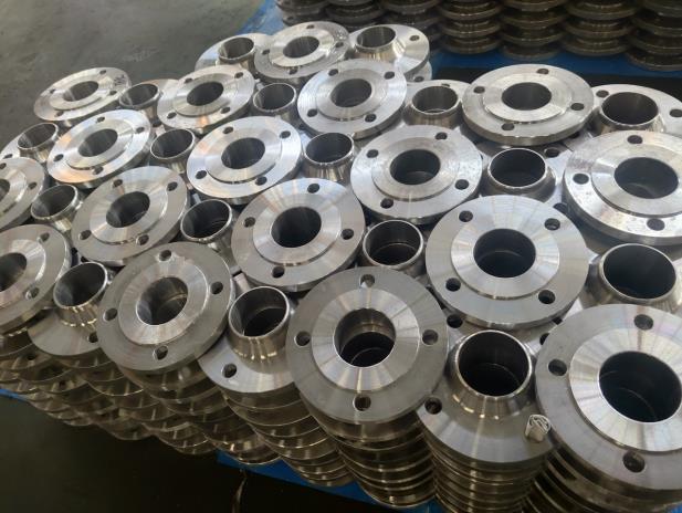 Hot-Sale! Maligayang pagdating sa order DIN2632 PN10 RF Weld Neck Flange Carbon Steel A105 S235JR!